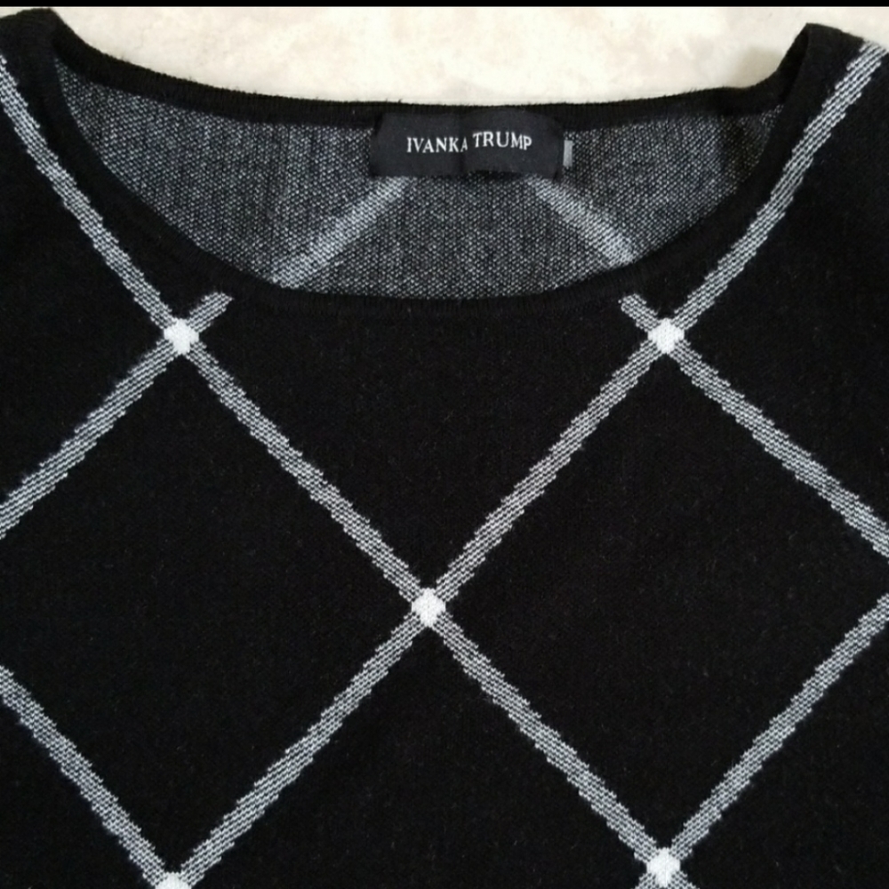 Ivanka Trump Black and White Top Size S/M - Picture 2 of 4